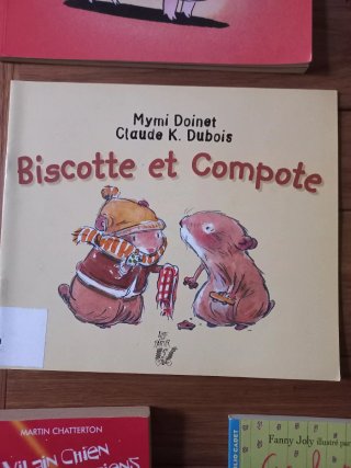 Libros infantiles en francés. 2 € cada uno