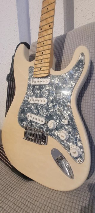 Pack Guitarra Eléctrica + Amplificador