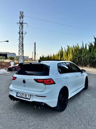 Volkswagen Golf 2025