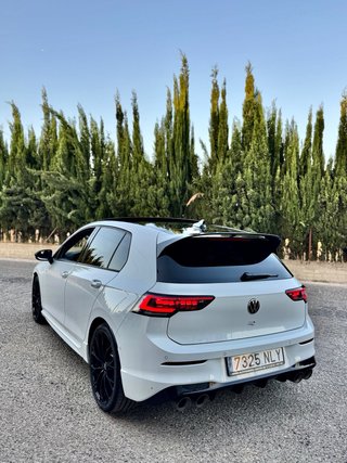 Volkswagen Golf 2025