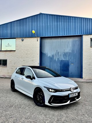 Volkswagen Golf 2025