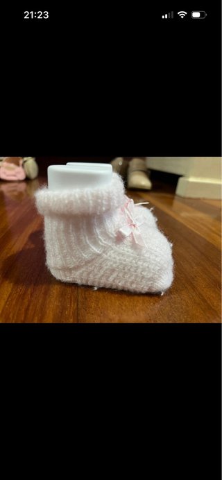 Patucos bebé rosa con lazo