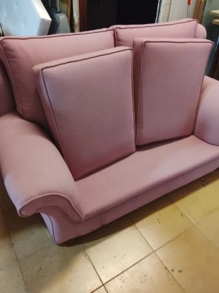 Sofá 2 plazas rosa tela