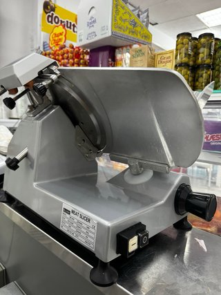 Cortadora de fiambre La Bari HBS-250A