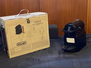 Cafetera Nespresso Inissia Negra