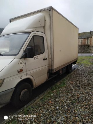 Se vende furgoneta Mercedes Sprinter 416 CDI 165