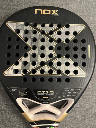 Pala de pádel NOX AT10 Genius 2026 Tapia