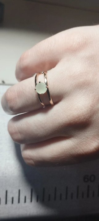 Anillo Oro lleno de 14k, piedra Verde calcedonia