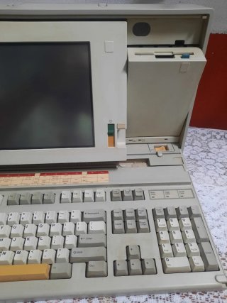 IBM Personal System/2 Model P70