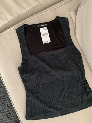 Top Mango Negro Brillante Talla S