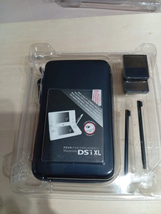 NUEVO Funda DSi XL + 2 lápices + 2 cajetines