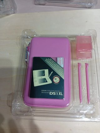 NUEVO Funda DSi XL + 2 lápices + 2 cajetines