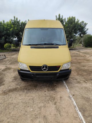 Mercedes-Benz Sprinter 2004