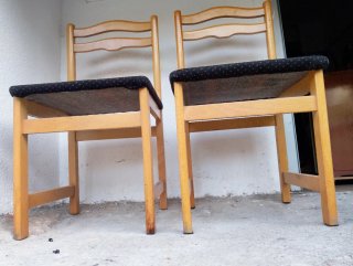 Juego de 2 sillas de madera