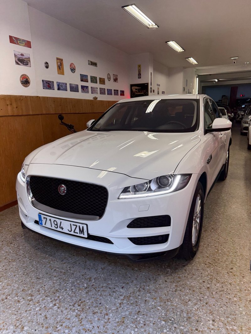 Jaguar F-Pace 2017 - foto 1