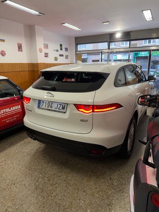 Jaguar F-Pace 2017