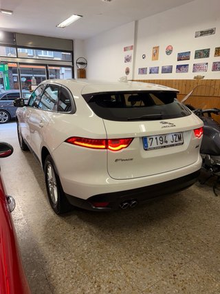 Jaguar F-Pace 2017