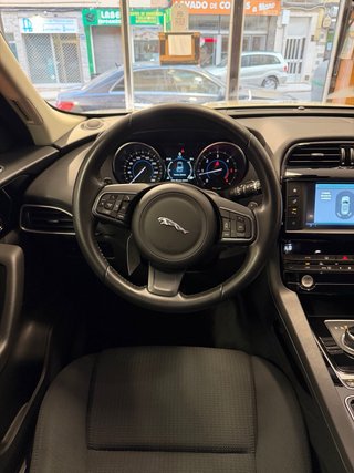 Jaguar F-Pace 2017