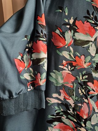 Blusón Couchel satinado floral XXL