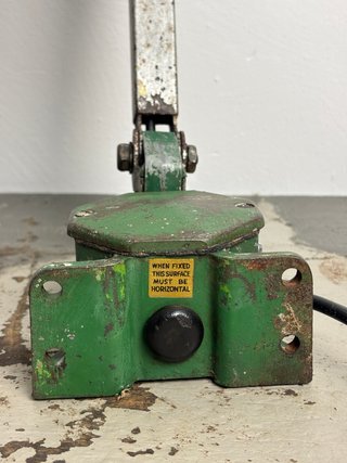 Lampada da parete industriale snodabile