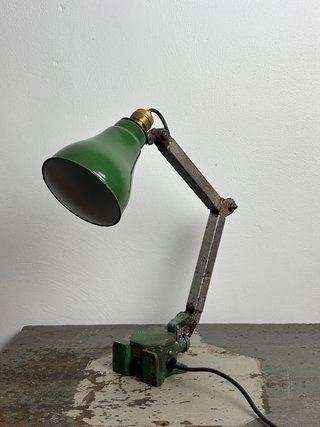 Lampada da parete industriale snodabile