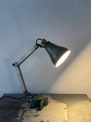 Lampada da parete industriale snodabile