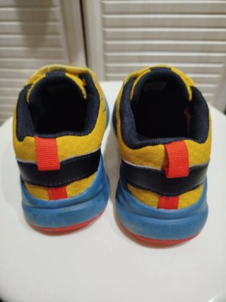 Zapatillas niño amarillas