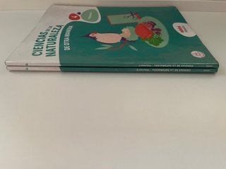 2 libros de NATURALES, 4 de Primaria, Ed. Edebé