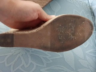 Cuñas de esparto con encaje