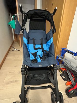 Carrito  de bebe Marca GB ideal para viajes