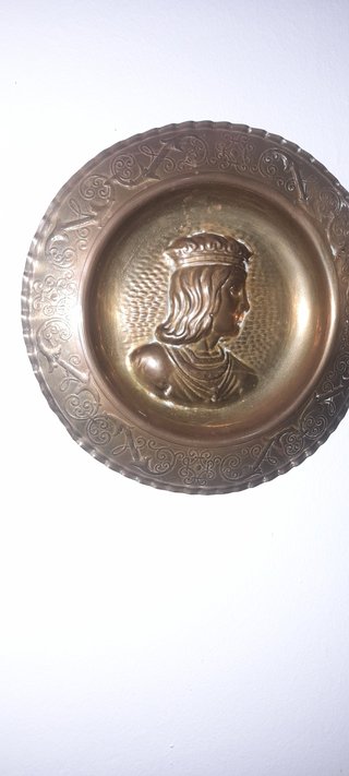 Plato decorativo cobre perfil reyes