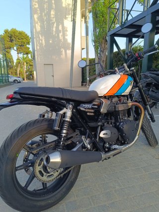 Triumph Speed Twin 900
