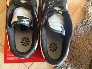 Nike Dunk Low nere e bianche