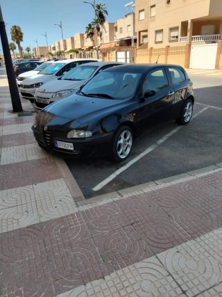 Alfa Romeo 145 2004