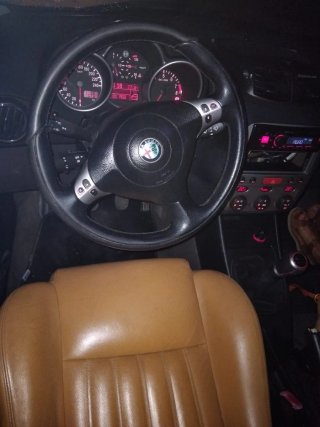 Alfa Romeo 145 2004
