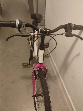 Bicicleta niña Denbike 24 como nueva