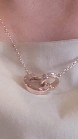 Collar Cartier LOVE Oro Rosa y Diamantes. Dos aros