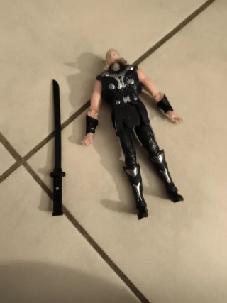 Action Figure Thor con Spada