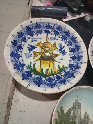 Lotto di 3 Antichi Piatti Decorativi