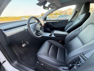 Tesla Model Y 2023 año, 62500km