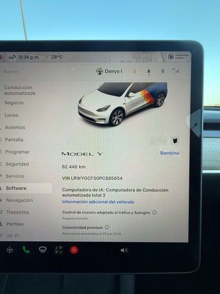 Tesla Model Y 2023 año, 62500km