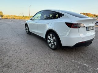 Tesla Model Y 2023 año, 62500km
