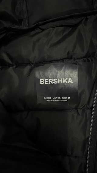 Chaleco acolchado Bershka negro