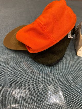 Cappello Filson arancione e marrone