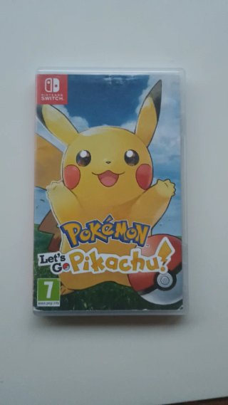 Pokemon Let's Go Pikachu! Nintendo Switch