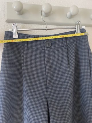 Pantalón de vestir gris a cuadros