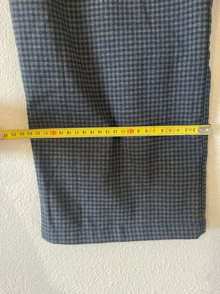 Pantalón de vestir gris a cuadros