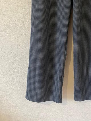 Pantalón de vestir gris a cuadros