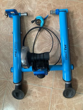Rodillo Tacx Satori con accesorios