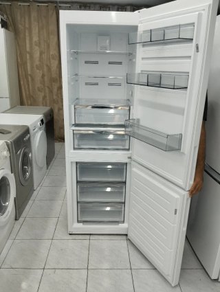 Nevera marca AEG NO FROST